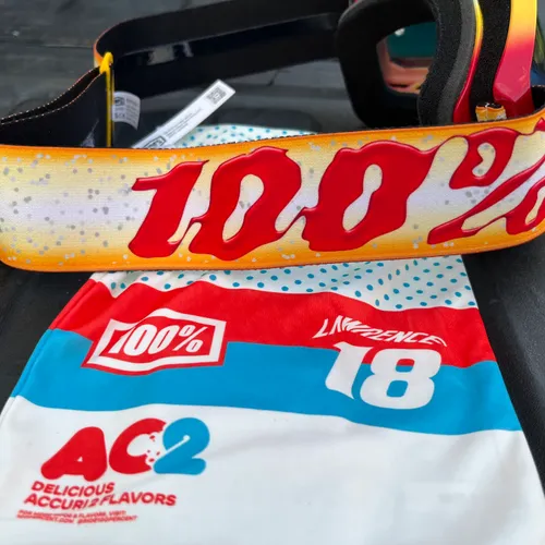 100% Jett Lawrence Donut Goggles - Yellow/Red
