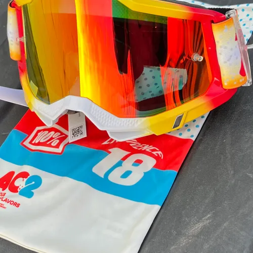 100% Jett Lawrence Donut Goggles - Yellow/Red