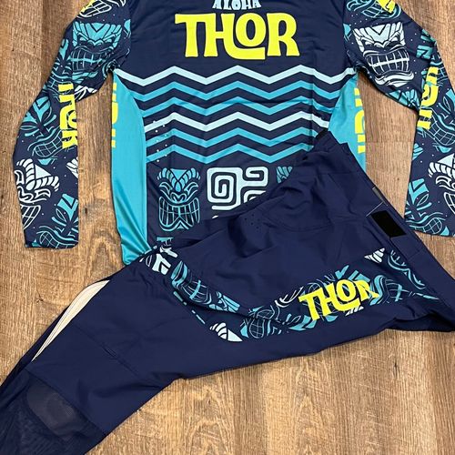 Thor Prime Aloha Gear Combo - Navy/Aqua