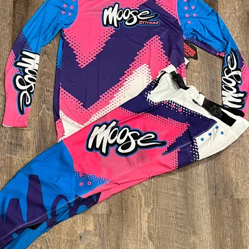 Moose Racing Sahara Gear Combo - Pink/Blue/Purple - Large / 34