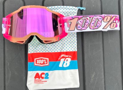 【お買得】 Goggles Donut 2 Accuri Lawrence Jett 100% - Lens Mirror Pink 洋楽
