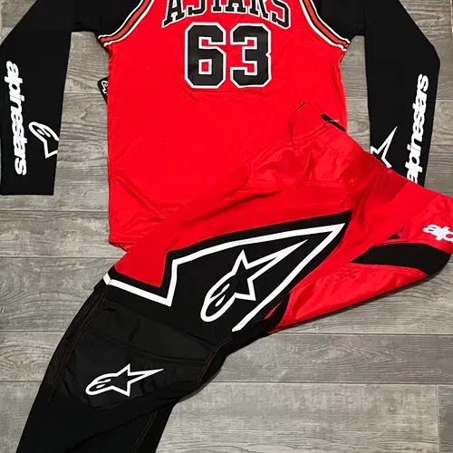 Alpinestars Techstars Acumen LE Gear Set - Red