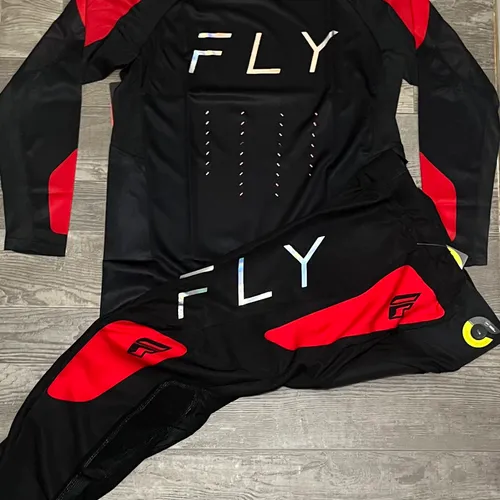 2024 Fly Racing Evolution DST Gear Combo - Black/Red