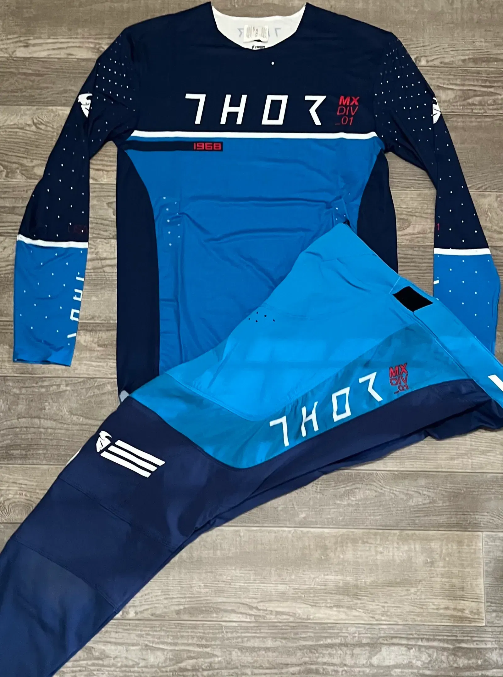 COMPLETO MOTOCROSS THOR PRIME ACE NERO 2024