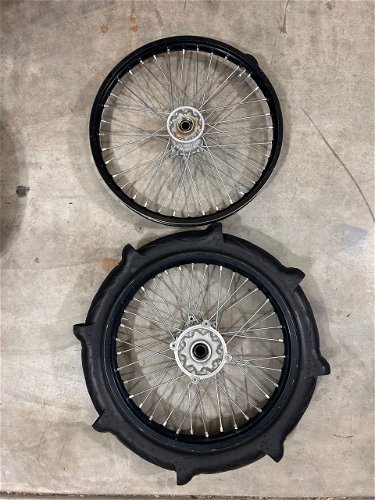 2023 Rmz 250/450 OEM Wheel Set 