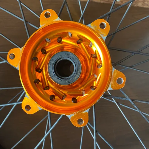 Talon Ultralight Orange Wheel Set 19" 21"
