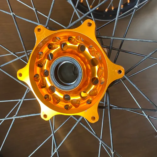 Talon Ultralight Orange Wheel Set 19" 21"