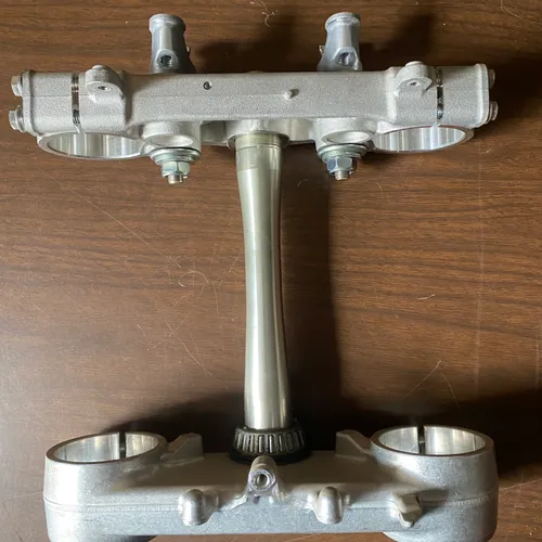 New 2017-2020 HONDA HRC CRF450R OEM TRIPLE CLAMPS TREES
