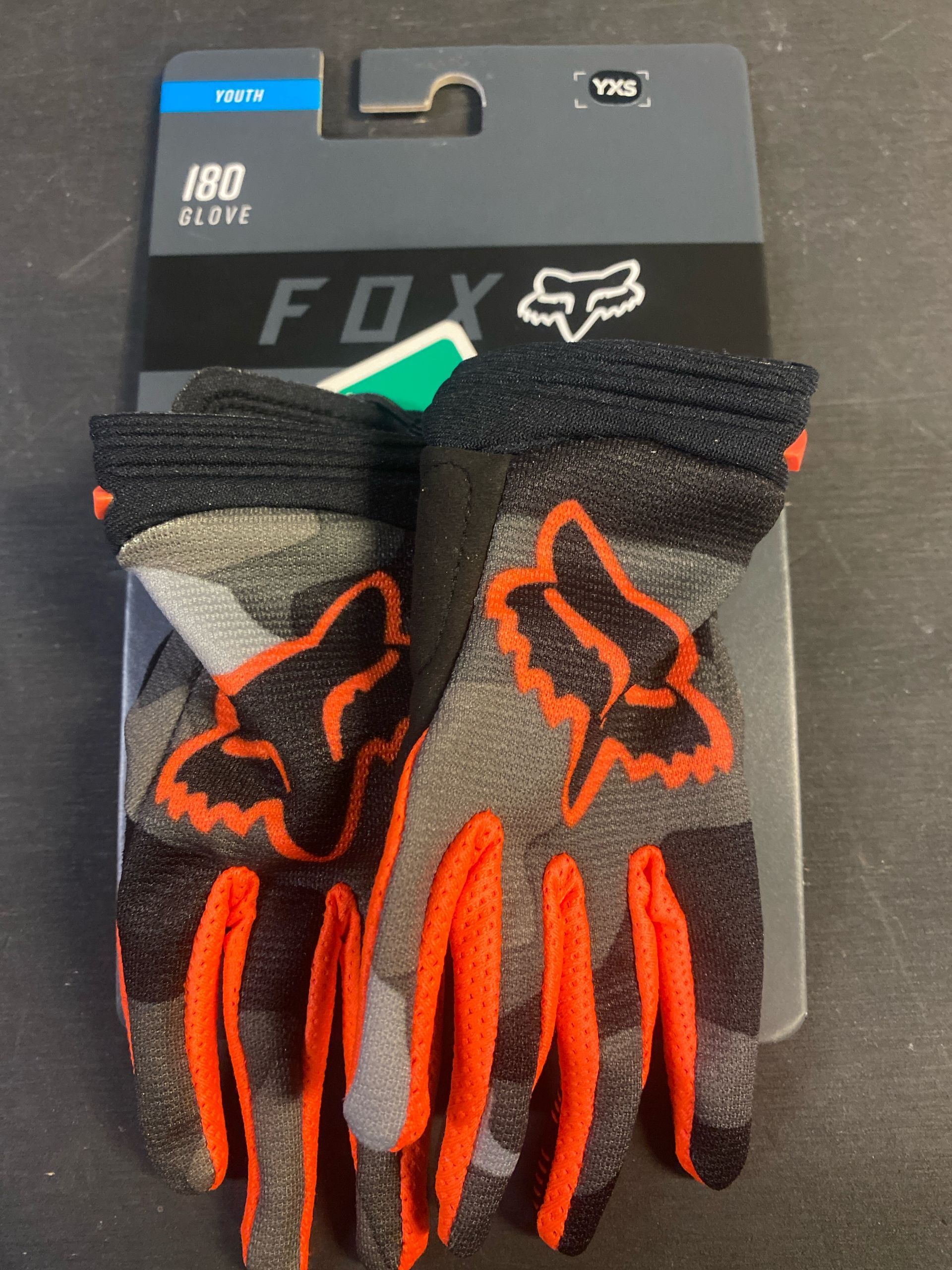 Fox Gloves 180 BNKR Grey Camo Youth X-Small