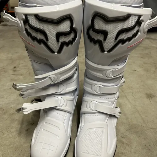 NEW! 2023 White Fox Motion Boots 10.5