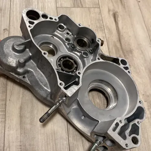 2003 RM250 Engine Case