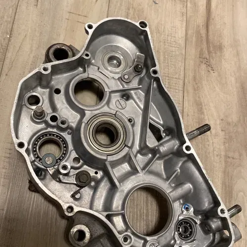 2003 RM250 Engine Case