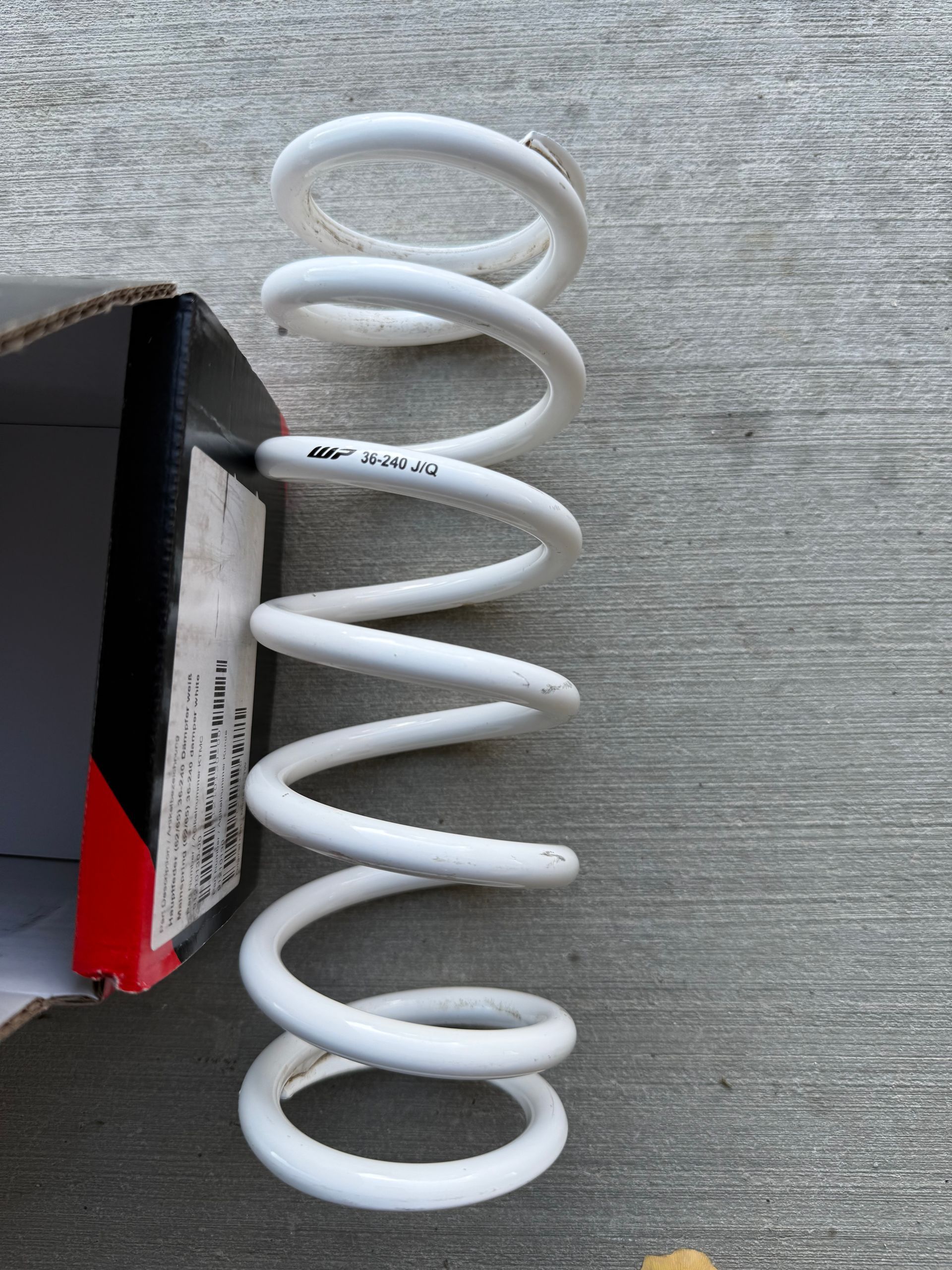 WP Mainspring 62/65 36-240 White
Part # 91210130-00 KTM Hasqvarna Gas Gas 250 