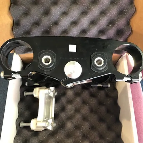 Triple Clamp Complete Upper Lower plus clamp KTM Husky 23