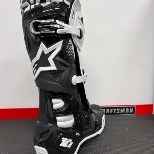 Tech 10 Boots - Size 11