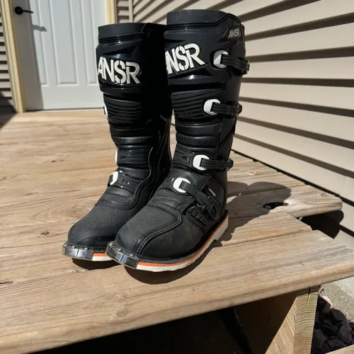 Answer D3O Boots