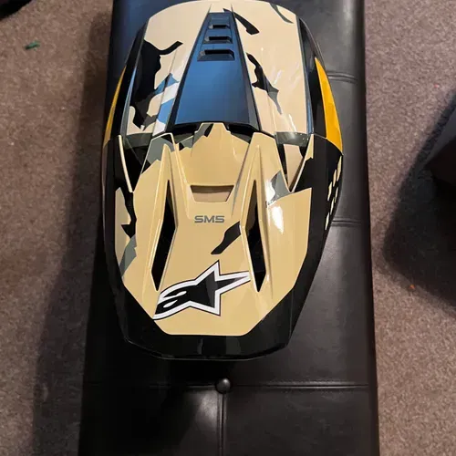 Alpinestars SM5 Helmets - Size Large
