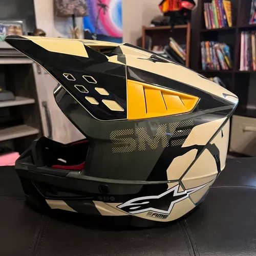 Alpinestars SM5 Helmets - Size Large