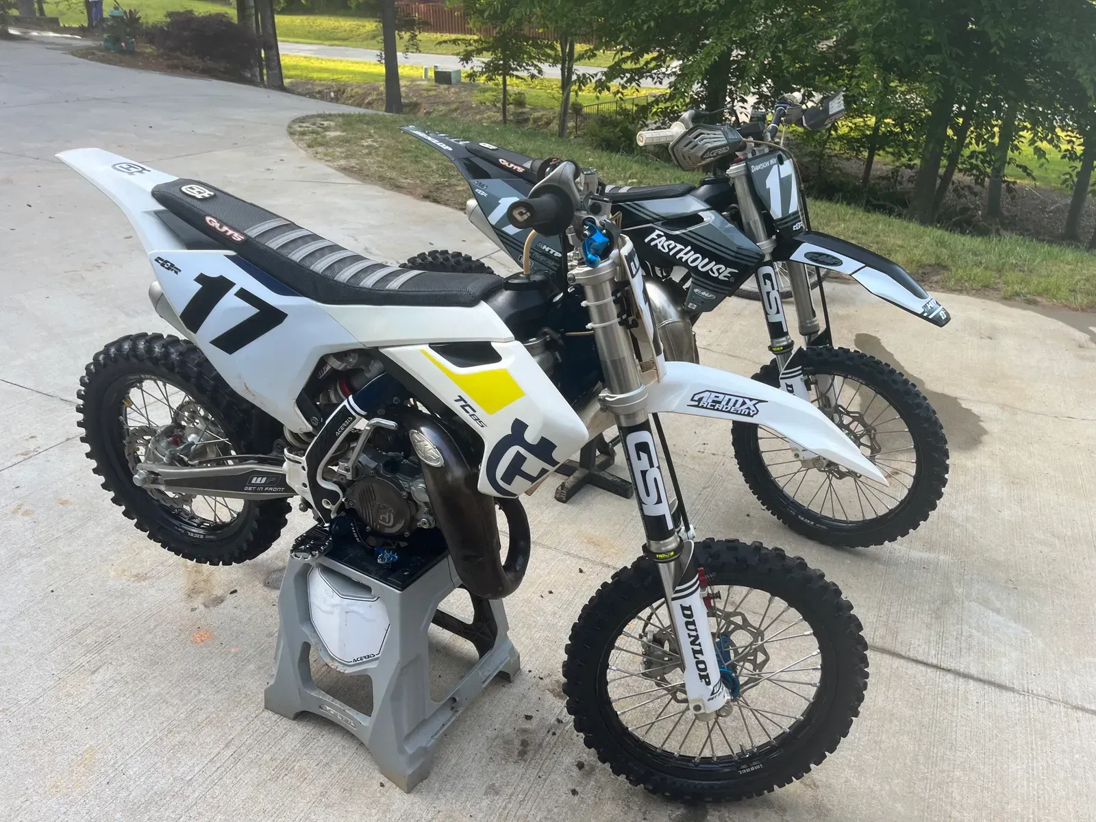 Husky dirt deals bike 85