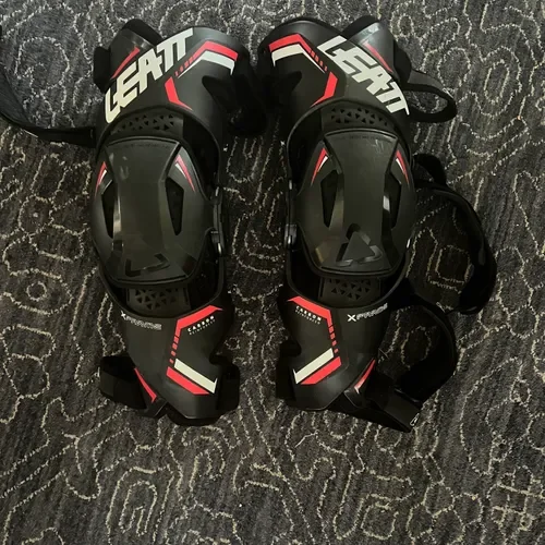 6400 Motocross Knee Brace, Solid Black