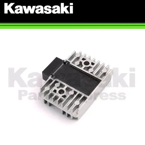 NEW 1987 - 2007 GENUINE KAWASAKI KLR 650 ZEPHYR 550 VOLTAGE REGULATOR 21066-1038