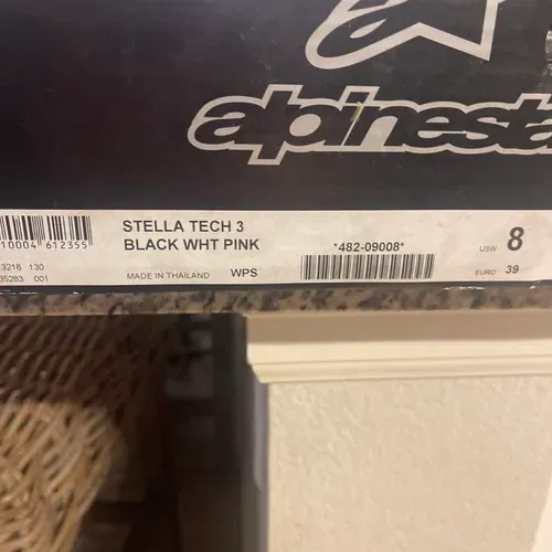 Alpinestars Tech 3's Stella's Women's Size 8.