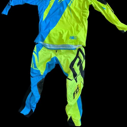 Fly Racing Gear Combo - Size XL/38
