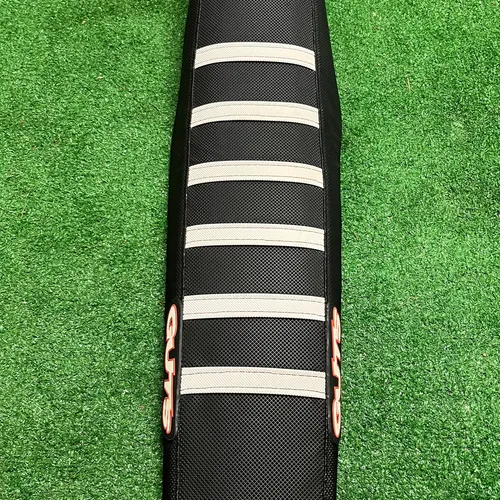 Guts Seat Cover Velcro System (stock Seat)