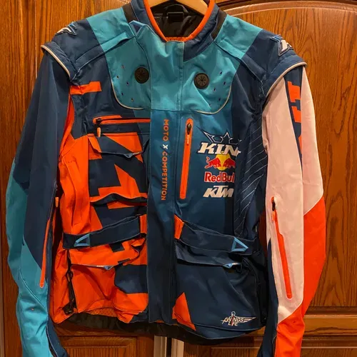 KTM Kini Red Bull Jacket With Detachable Sleeves MNS Large