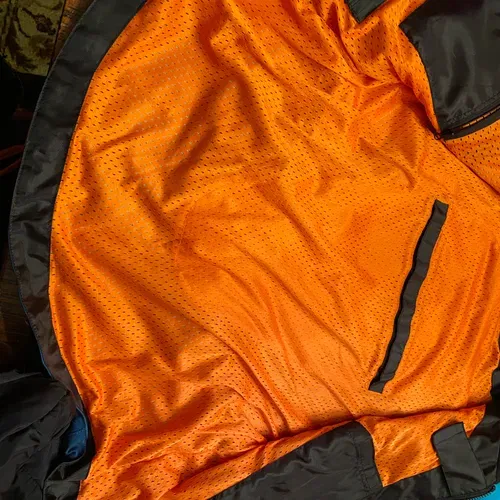 KTM Kini Red Bull Jacket With Detachable Sleeves MNS Large 