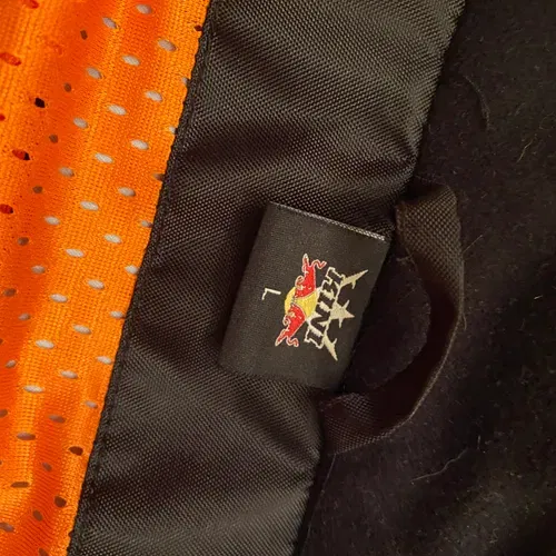 KTM Kini Red Bull Jacket With Detachable Sleeves MNS Large 