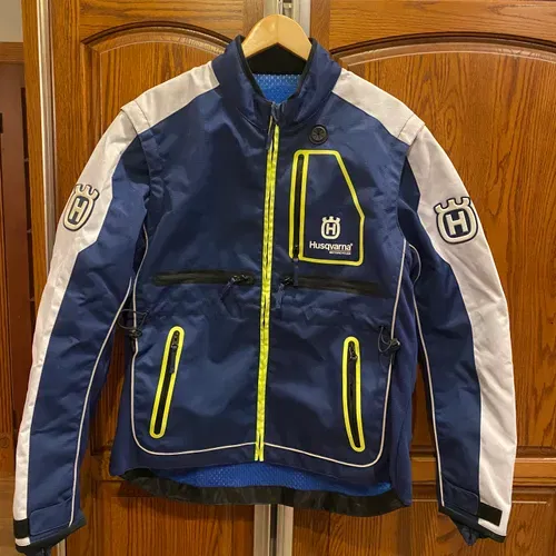 Husqvarna soft shell outlet jacket