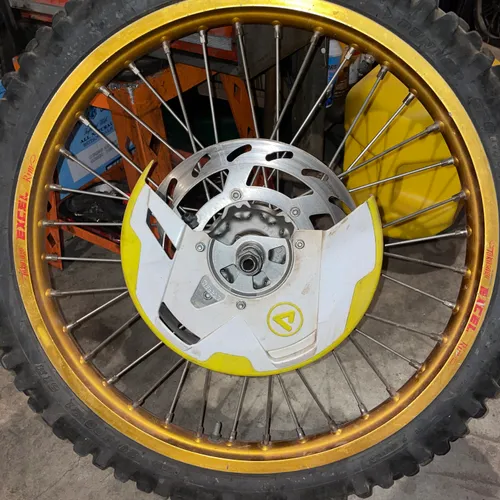 Excell gold front wheel