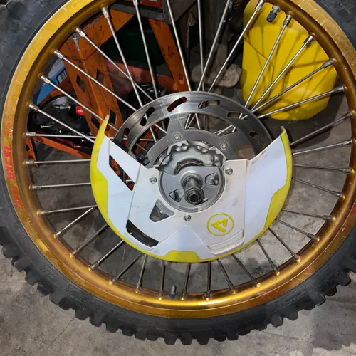 Excell gold front wheel