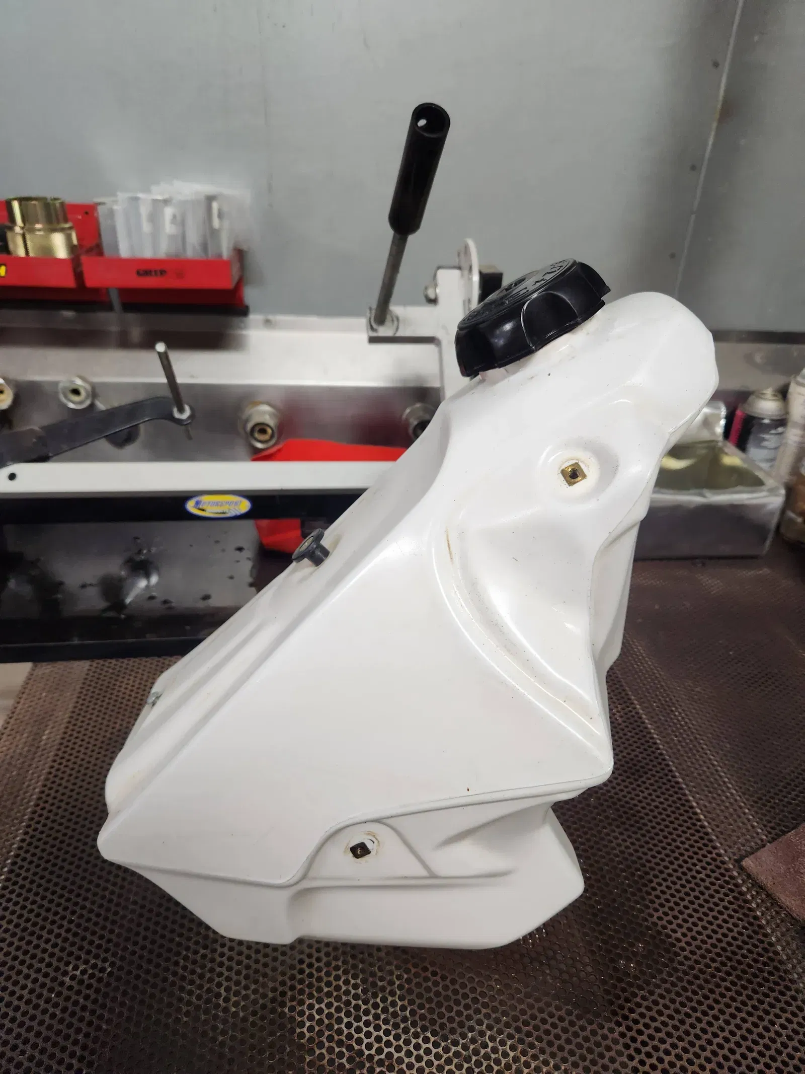 ガソリンタンク クラーク YZ125 250 （02-21） X（16-22） ガソリンタンク クラーク YZ125 250 （02-21） X（16-22）（希少