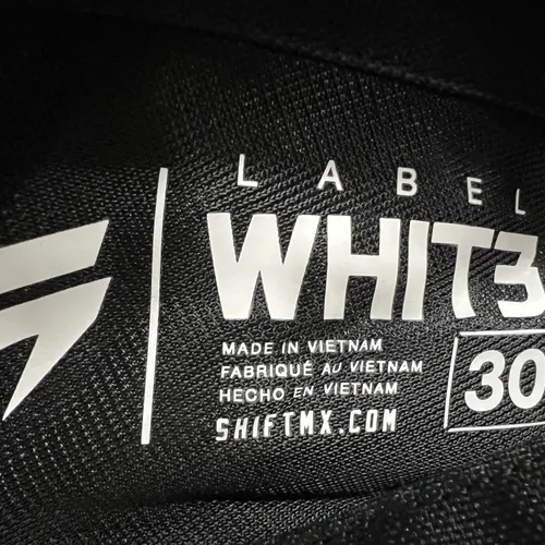 Shift Whit3 Label - Dead Eye Pant