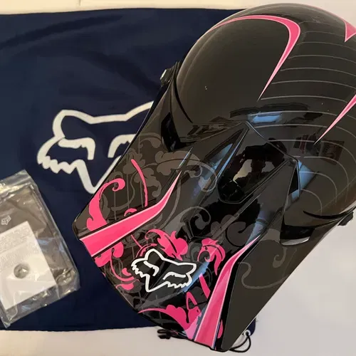 Women's Fox Racing Helmets - Size M