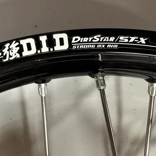DID Dirtstar STX Wheels Tusk Hubs