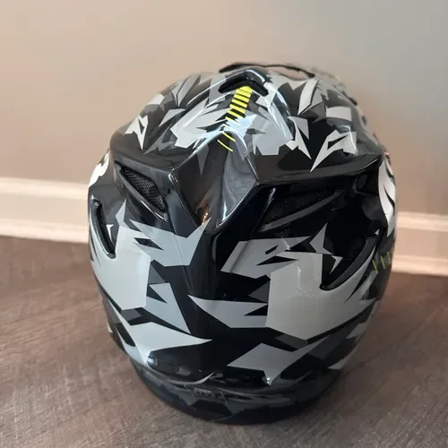 Bell Moto 9 Helmet 