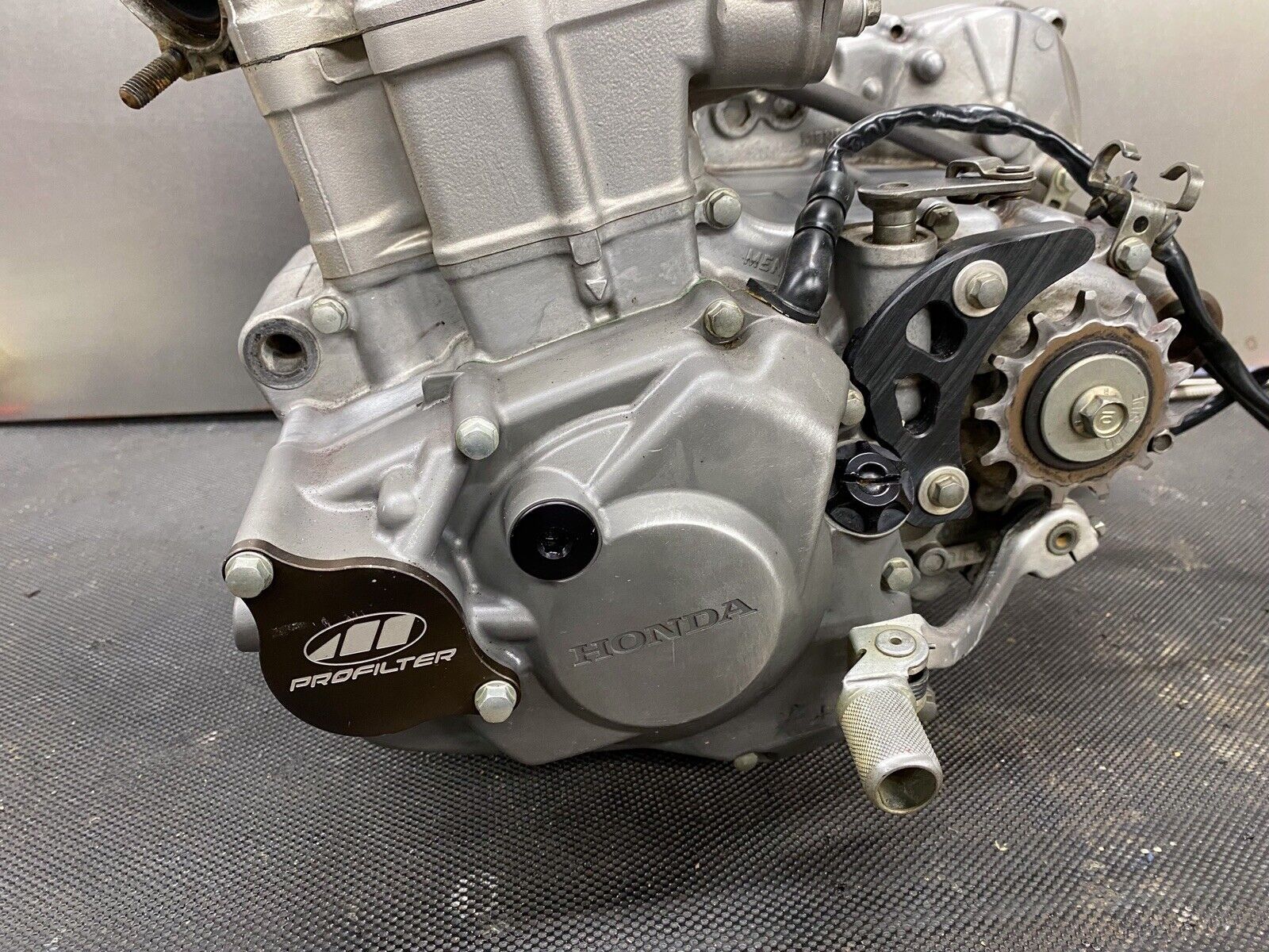 Crf450 motor outlet