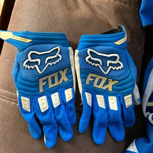 fox moto kit, jersey pants gloves.