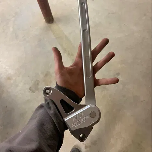 Yz Kickstand