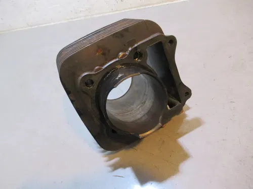 Suzuki Quadrunner 250 Cylinder 2000
