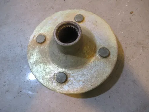 Yamaha Kodiak 450 4x4 Wheel Hub Right Rear 2006