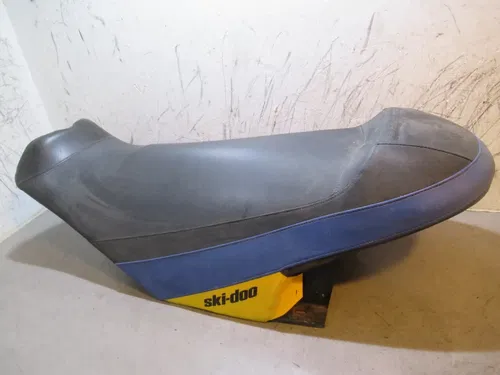 Ski Doo Summit XRS 800 Seat 2007