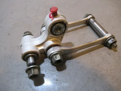KTM LC4 640 Adventure Shock Link Dogbone 2002