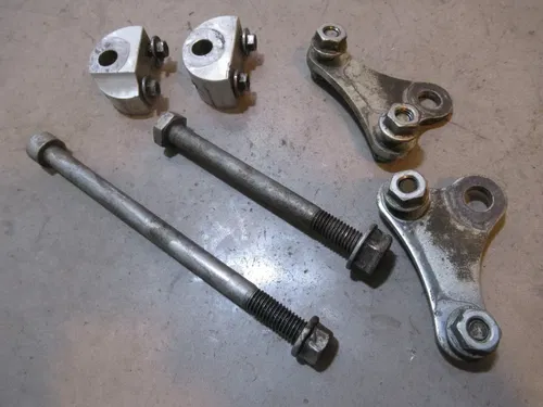 KTM LC4 640 Adventure Motor Mounts 2002