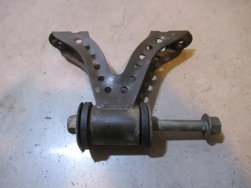Yamaha Kodiak 400 Engine Stay 2001