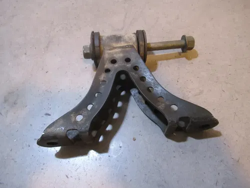 Yamaha Kodiak 400 Engine Stay 2001