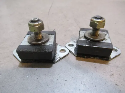 Ski Doo Grand Touring 550 Rubber Mounts 2010 #2